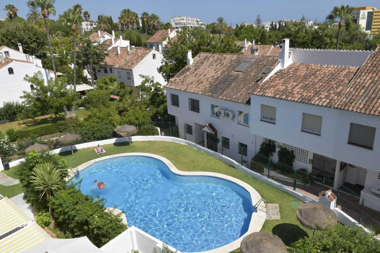 Habitacion En La Milla De Oro Lägenhet Marbella Exteriör bild